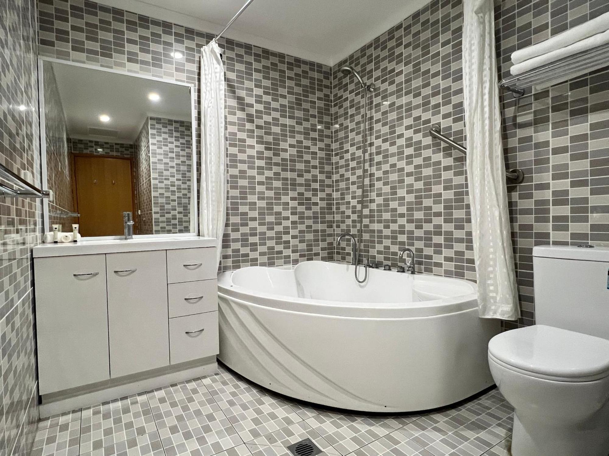 The Phoenix Artesian Spa Resort And Accommodation Moree Buitenkant foto